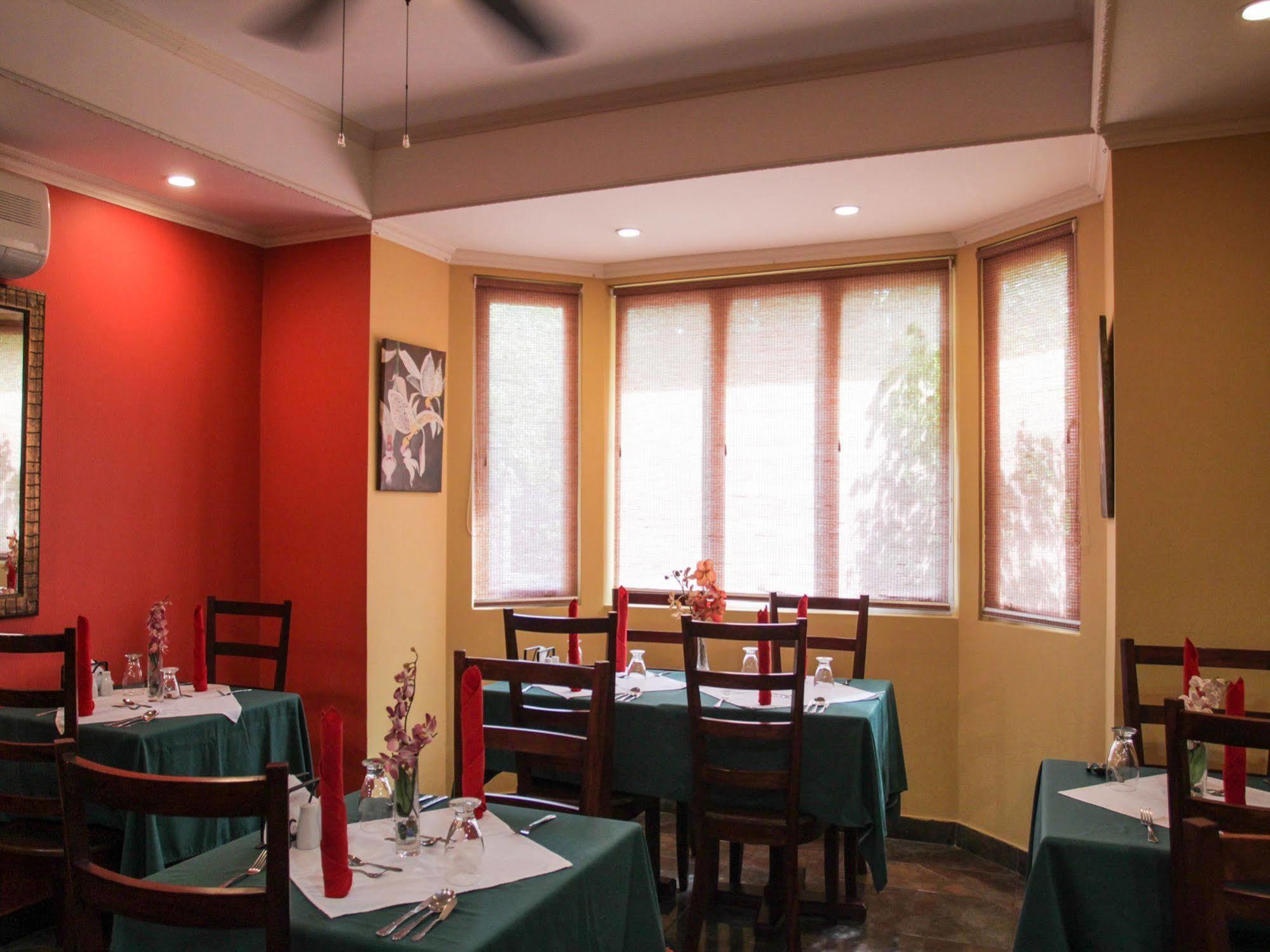 L'Orchidee Boutique Hotel Port of Spain Экстерьер фото