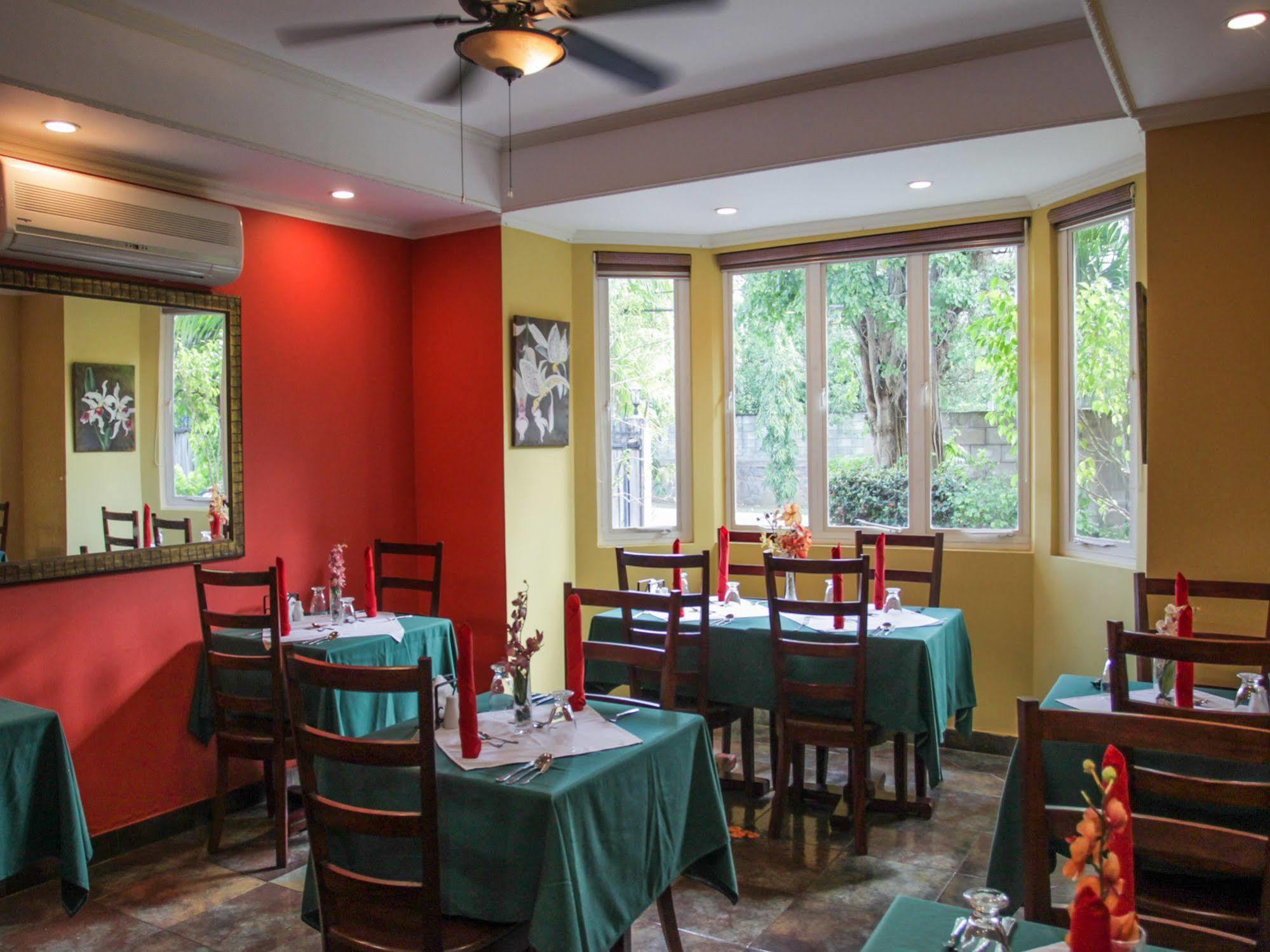 L'Orchidee Boutique Hotel Port of Spain Экстерьер фото